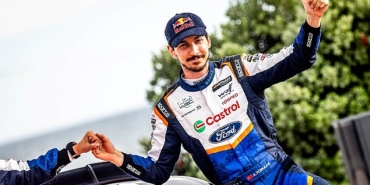 ali-turkkan-ve-castrol-ford-team-turkiye-finlandiya-rallisinde-zirveye-goz-kirpiyor-xuQ1RRd1.jpg