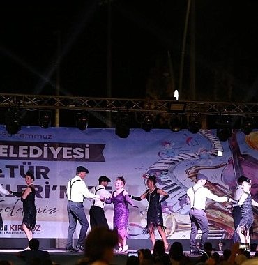 dikili-belediyesi-kultur-etkinlikleri-dansin-ve-ritmin-coskusuyla-basladi-FgQjPJvD.jpg