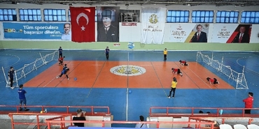 konya-buyuksehir-genc-goalball-milli-takiminin-avrupa-sampiyonasi-kampina-ev-sahipligi-yapti-CenlDchs.jpg