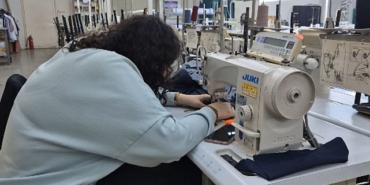 tekstil-sektorunun-lokomotif-bolumu-kuresel-olcekte-bilimsel-arastirmalara-imza-atiyor-I8U1EN5D.jpg