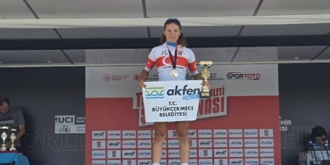 akfen-insaatin-destekledigi-mill-sporcu-ekin-ereke-u23-kadin-kategorisinde-turkiye-sampiyonu-oldu-xjThEGCg.jpg