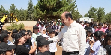 baskan-altay-55-bin-ogrenciyi-agirlayacak-genc-komek-oyun-kampinda-cocuklarin-coskusuna-ortak-oldu-wAfghnd2.jpg