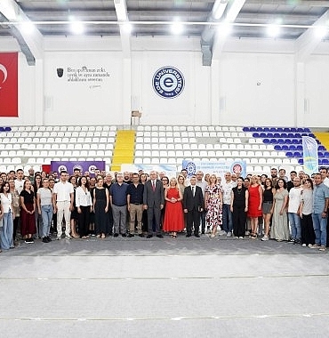 ege-universitesi-17-tercih-gunleri-basariyla-tamamlandi-MMv1jM9V.jpg
