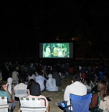 inegolde-acik-hava-sinemasi-etkinligi-duzenlendi-MH6TRnzm.jpg