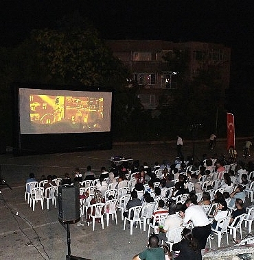 osmangazide-yaz-aksamlari-sinema-ile-senleniyor-yJPl69uc.jpg