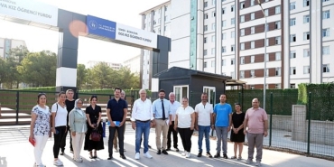 rektor-budak-ogrencilerimize-guvenli-ve-konforlu-bir-universite-yasami-sunuyoruz-uMEctQ63.jpg