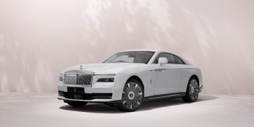 rolls-royce-baharin-zarafetini-gelecege-tasiyor-tJ98DKQE.jpg