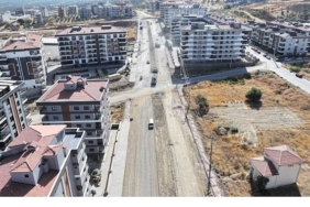 yollar-buyuksehirle-guzellesiyor-h5E1QBix.jpg