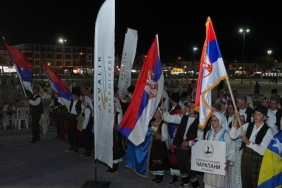 5-ulke-17-halk-danslari-ekibi-ve-700-dansciyla-festival-bu-yil-da-gorkemli-dAPwNWVH.jpg