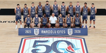 50-yilini-kutlamaya-hazirlanan-anadolu-efes-202526-sezonu-euroleague-medya-gununu-basketbol-gelisim-merkezinde-whhvxLnU.jpg