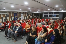 ayvalikin-15-eylul-kurtulusunun-103uncu-yili-kente-yakisir-bir-atmosferde-kutlandi-Ej4ziJxM.jpg