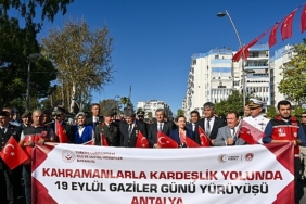 baskan-vekili-ozdemir-gaziler-gununu-kutladi-InF9w4jg.jpg