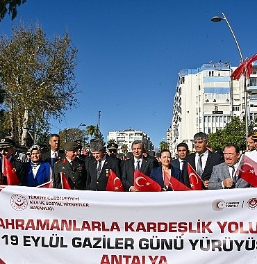 baskan-vekili-ozdemir-gaziler-gununu-kutladi-InF9w4jg.jpg