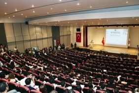 dokuz-eylul-universitesi-tip-fakultesi-2025-2026-akademik-yili-acilisi-ve-beyaz-onluk-giyme-toreni-As3IghYp.jpg