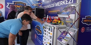 kecioren-belediyesi-teknomer-teknofest-istanbulda-ilgi-odagi-oldu-hOXNDnxw.jpg