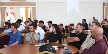 keciorende-kaliteli-hizmet-icin-motivasyon-ve-etkili-iletisim-semineri-4PfbehpC.jpg