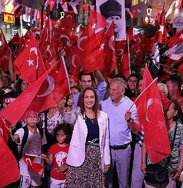 yilmaz-ozdil-ve-korcan-karar-karsiyakada-247OYZUq.jpg